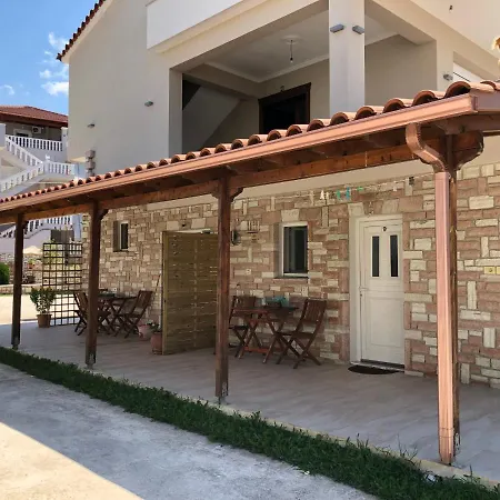 Apartman Yard - By Ronaldo