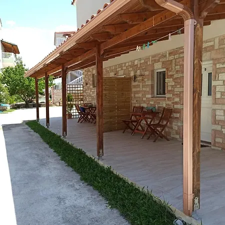 Yard - By Ronaldo Apartman