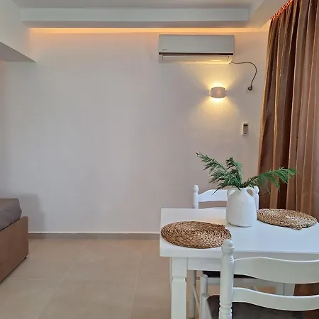 Apartman Yard - By Ronaldo